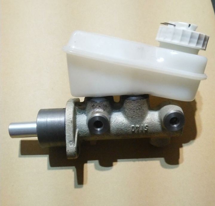 Bomba freno comp. c/deposito fiat uno. premio       ant. 226 0511 - Imagen principal