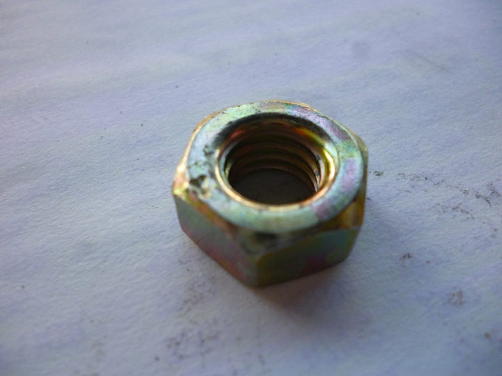 Tuerca para aro ajuste vejiga suspensor - Imagen principal