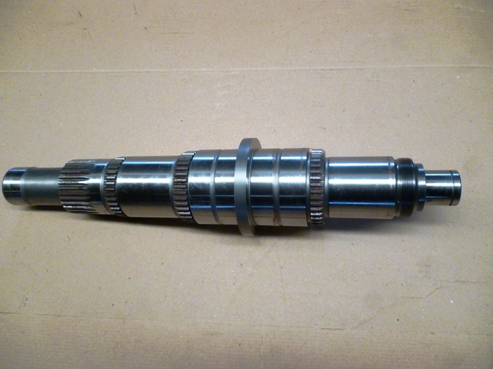 Eje caja cambios superior 16s-1650 - Imagen principal
