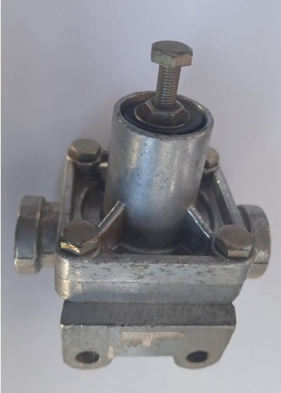 Valvula pulsador desfreno de spring brake - Imagen principal