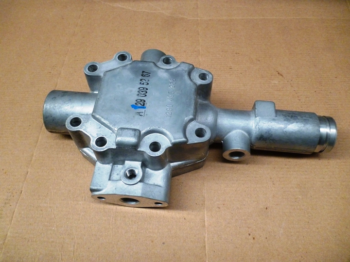 Carcaza caja cambios trambalador s5-680 - Imagen principal