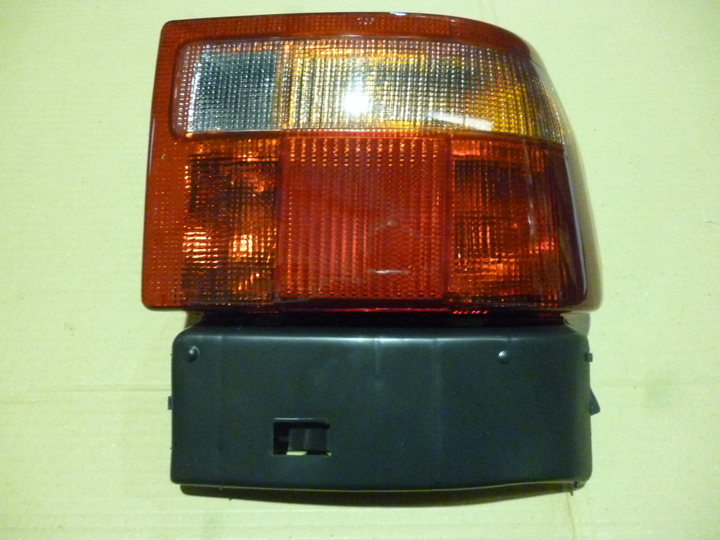 Faro tras.rojo c/base der - Imagen principal