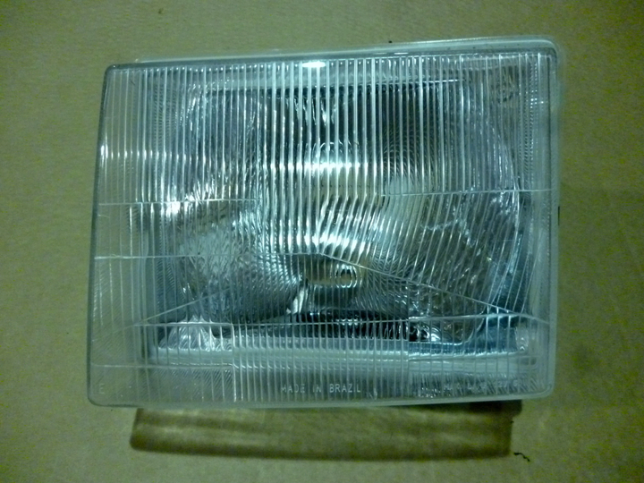 Semioptica c/3 reguladores policarbonato izq - Imagen principal