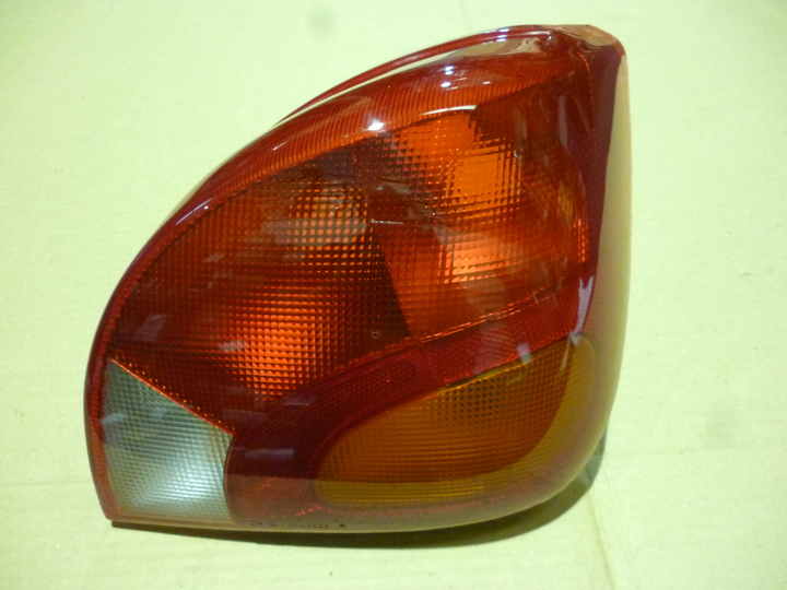 Faro trasero m/atras cristal der - Imagen principal