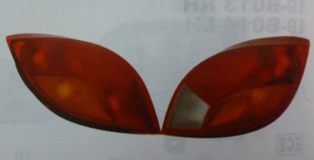 Faro marcha atras trasero rojo der - Imagen principal