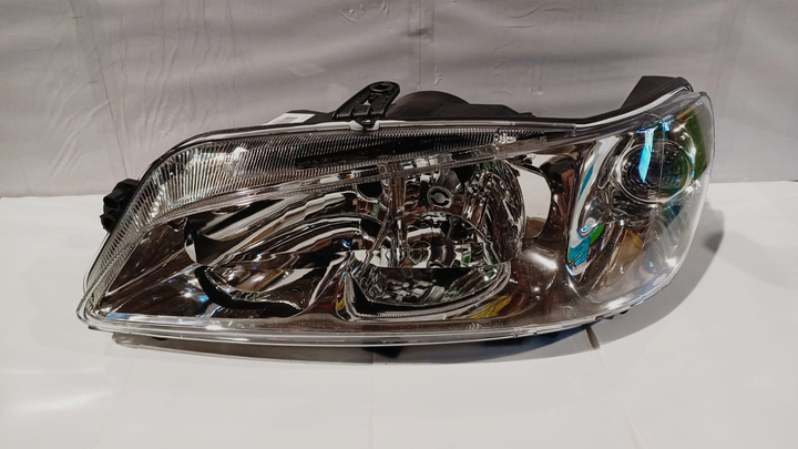 Semioptica d/parabola vidrio liso izq - Imagen principal