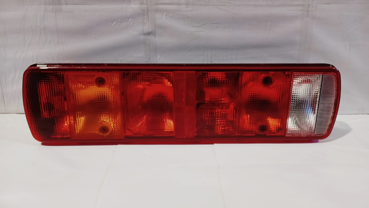 Faro trasero tricolor s/luz mat s/conector i/d - Imagen principal