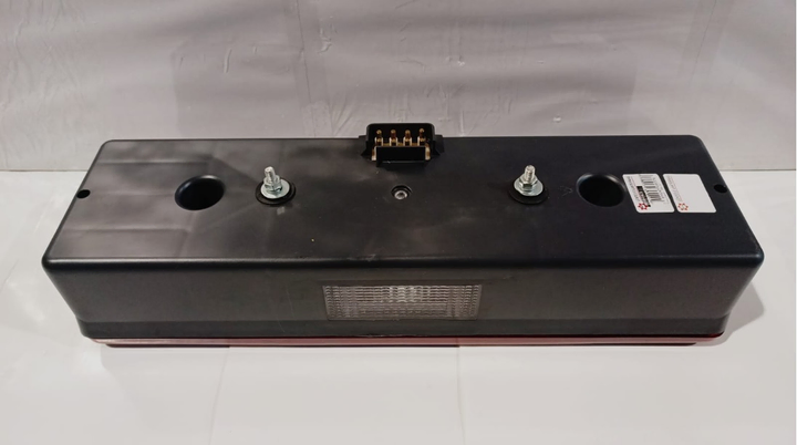 Faro trasero tricolor c/mat c/ficha conector i/d - Vista 2