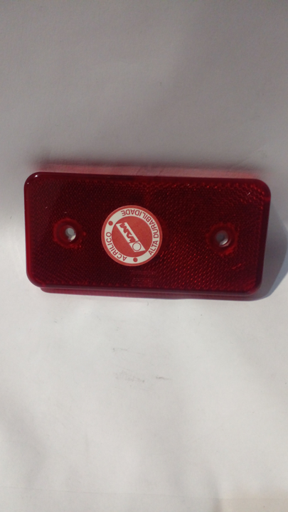 Faro lateral rectang. rojo retroreflector 60mm x 123mm i/d - Imagen principal