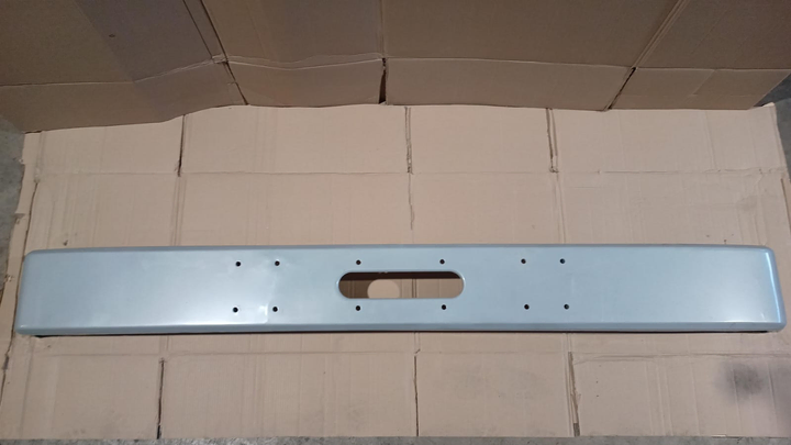 Paragolpe delantero sc r113 original gris - Imagen principal