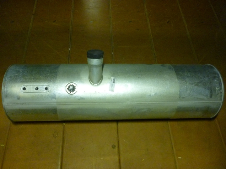 Tanque combustible galvanizado 210 lt c/fp red. 1.5x0.43 mb 1113 - Imagen principal