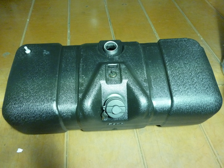 Tanque combustible plastico 150 lt rect. 1.2x0.52x0.37 mb 709/912 - Imagen principal