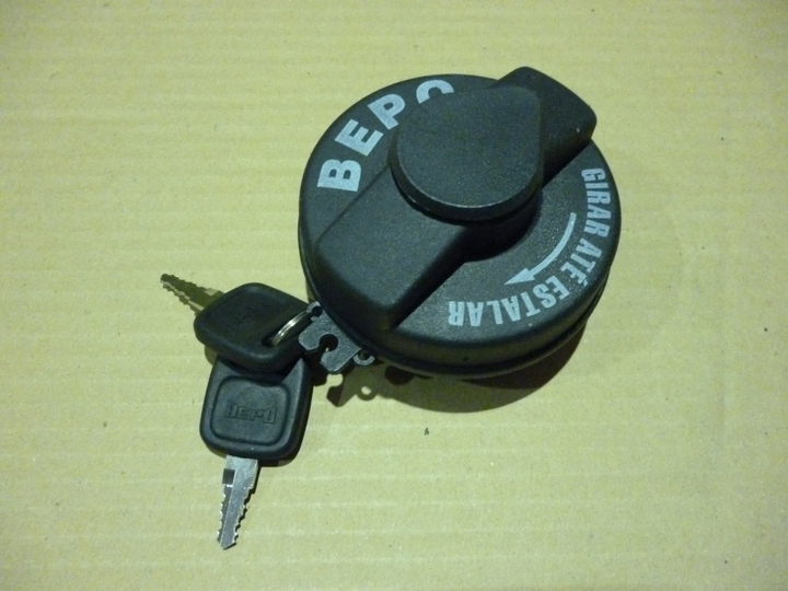 Tapa tapa p/tanque combustible c/llave rosca interna mb - Imagen principal