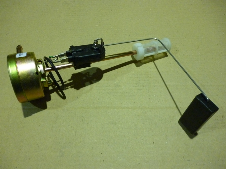 Flotador tanque combustible con succion y retorno mb 100 lt - Imagen principal