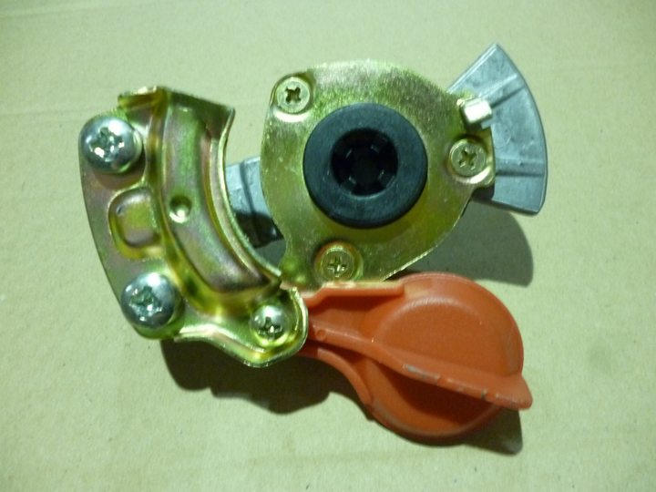 Enganche manguera rojo m16 c/valv emergencia - Imagen principal