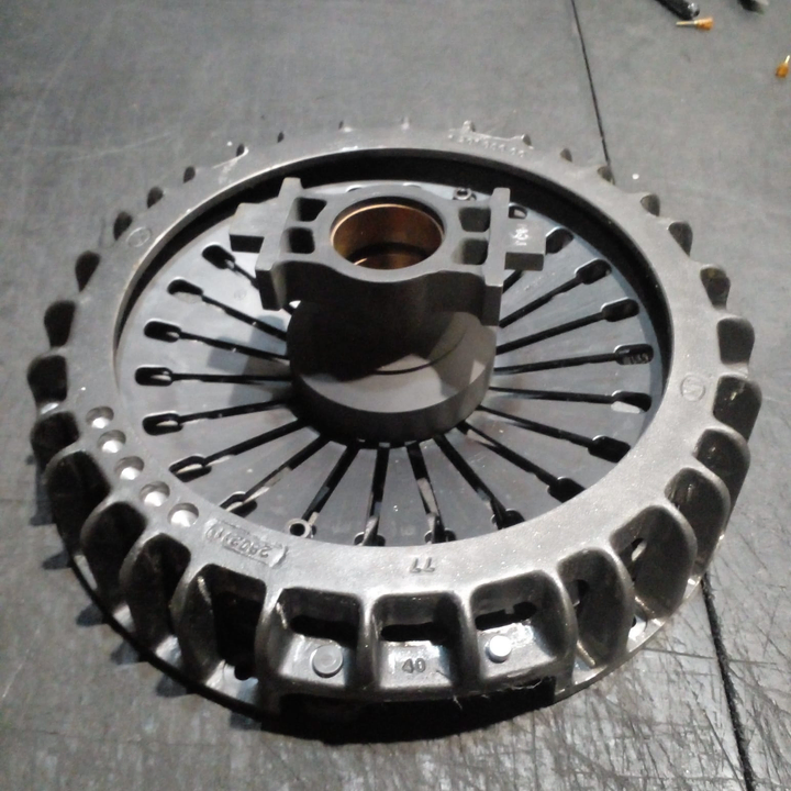 Placa embrague 365mm con ruleman sobre tubo guia - Imagen principal