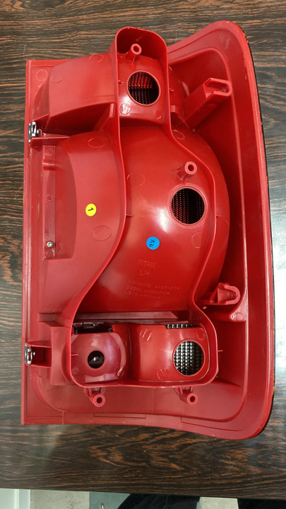 Faro trasero izq - Vista 2