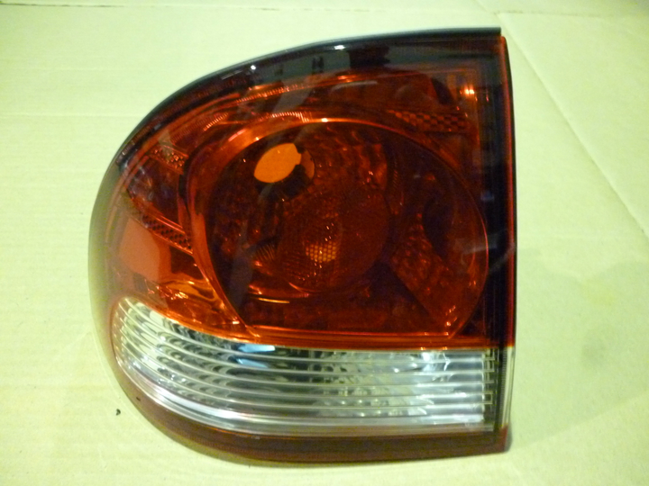 Faro trasero bicolor exterior izq - Imagen principal