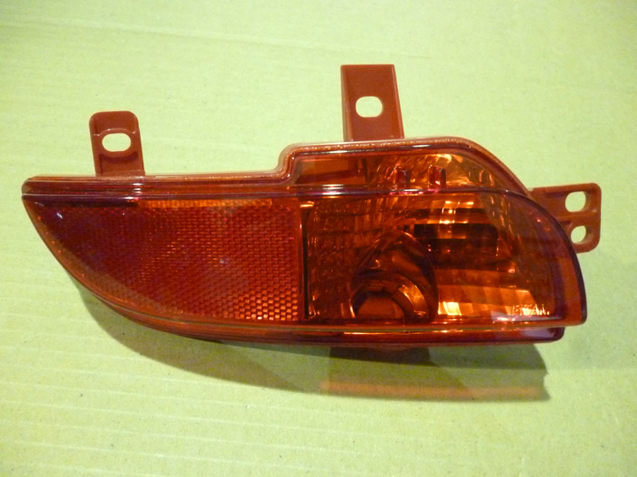 Faro tras 3/5ptas antiniebla catadioptrico izq - Imagen principal