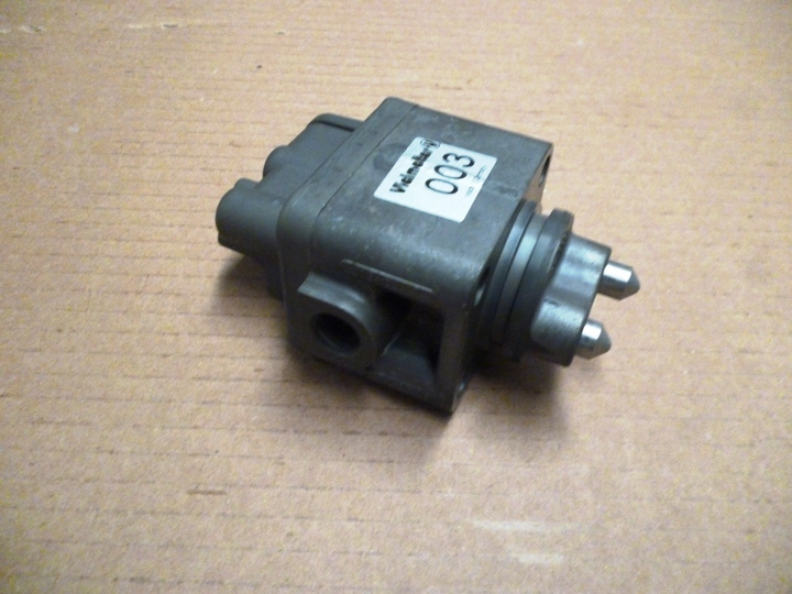 Valvula caja de cambios 8s-1350 - Imagen principal