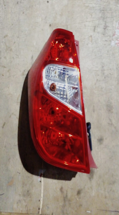 Faro trasero bicolor izq - Imagen principal