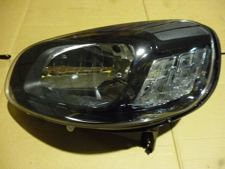 Semioptica negro izq - Imagen principal