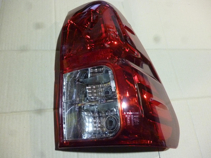 Faro trasero der - Imagen principal