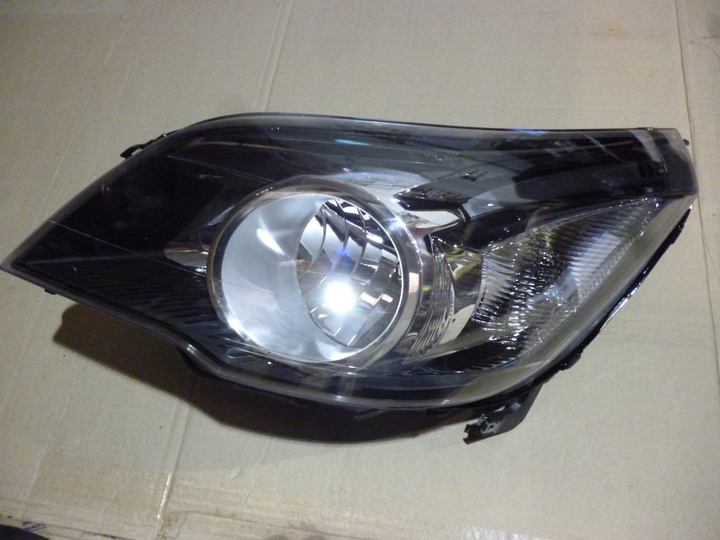 Semioptica version negro izq - Imagen principal