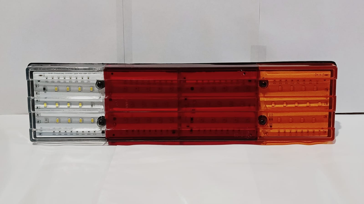 Faro trasero tricolor led acanalado 24v der - Imagen principal