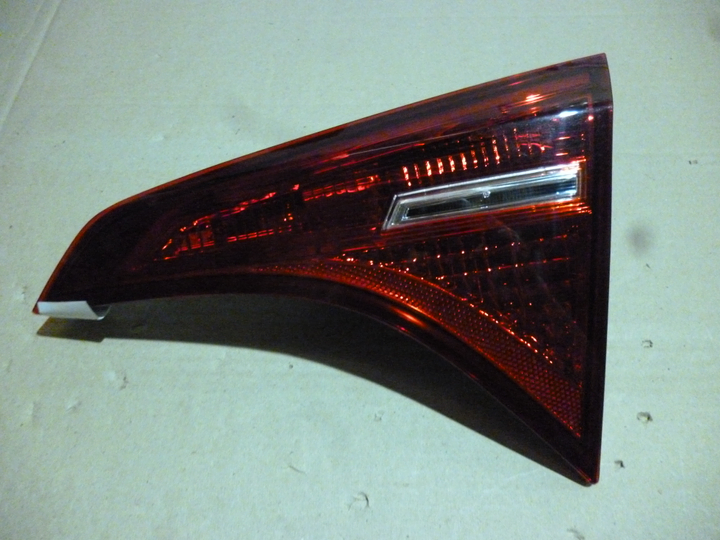 Faro trasero bicolor der - Imagen principal