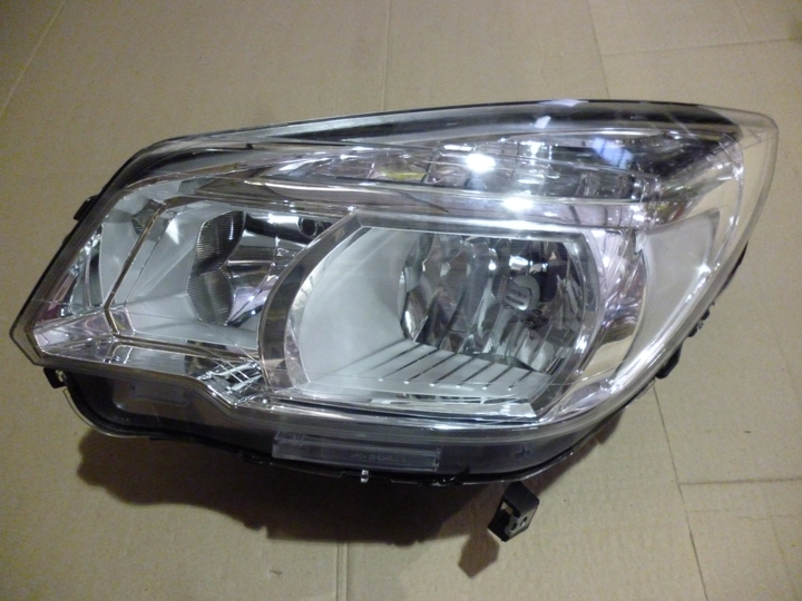 Semioptica manual sin lupa izq - Imagen principal