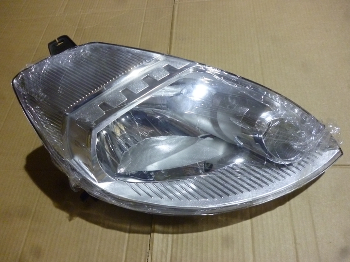 Semioptica cromada der - Imagen principal