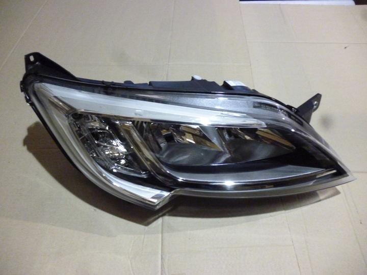 Semioptica negra der - Imagen principal