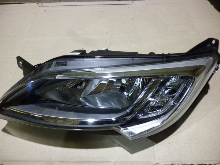 Semioptica negra izq - Imagen principal