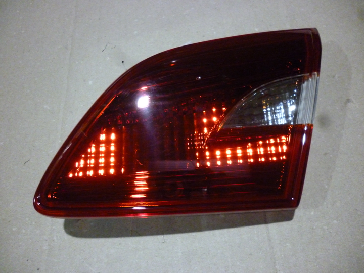 Faro trasero bicolor der - Imagen principal