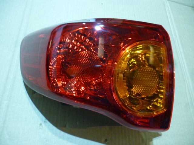 Faro trasero bicolor izq - Imagen principal