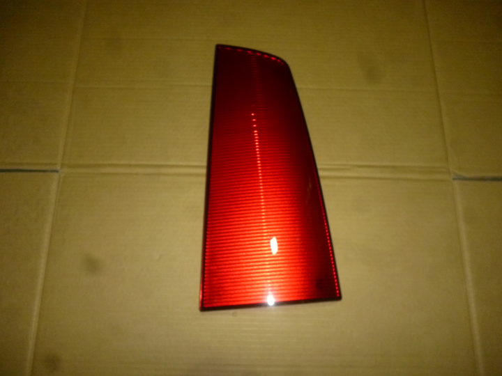 Acrilico rojo der - Imagen principal