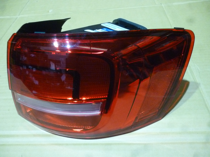 Faro trasero der - Imagen principal