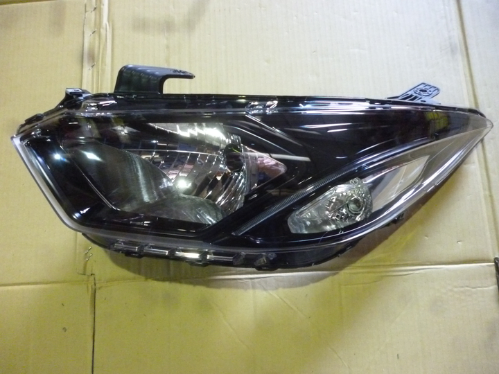 Semioptica manual negra led izq - Imagen principal