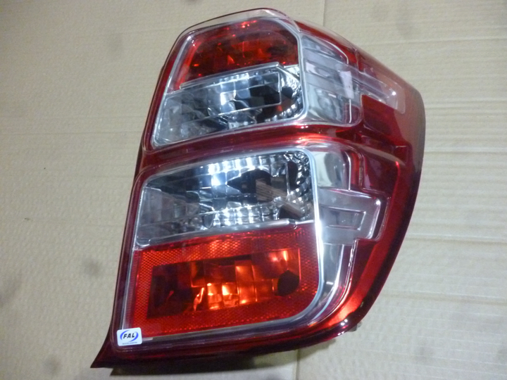 Faro trasero bicolor der - Imagen principal