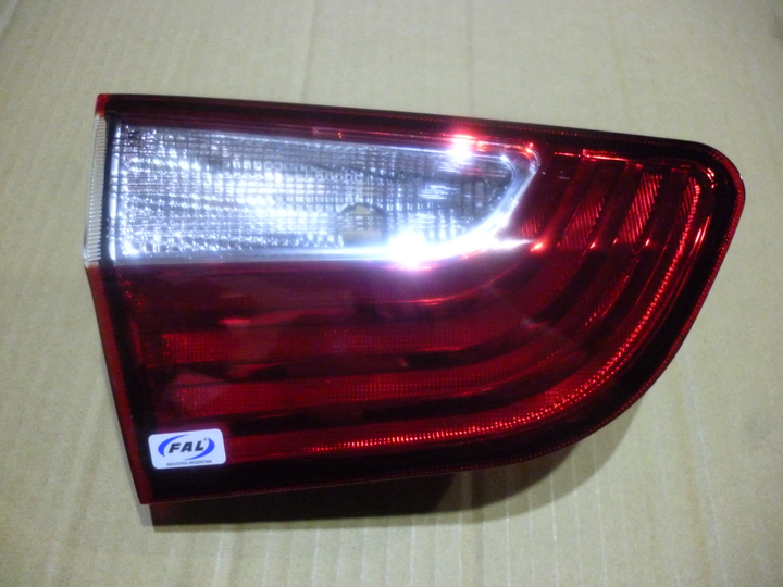 Faro trasero bicolor interior izq - Imagen principal