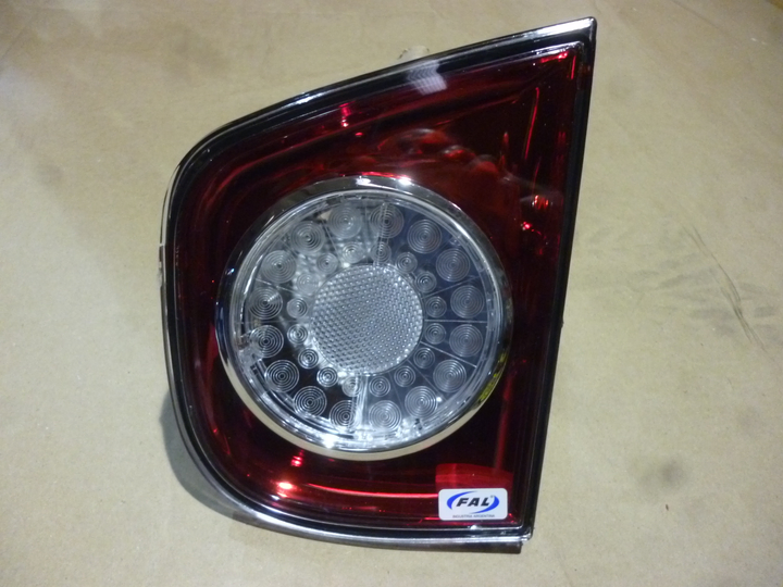 Faro trasero bicolor der - Imagen principal