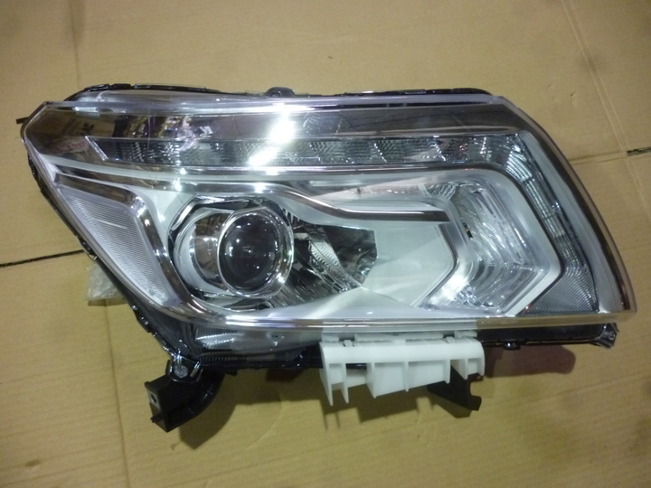 Semioptica cromada manual c/led y lupa der - Imagen principal