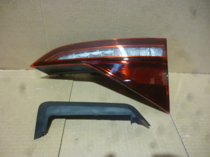 Faro trasero bicolor der - Imagen principal