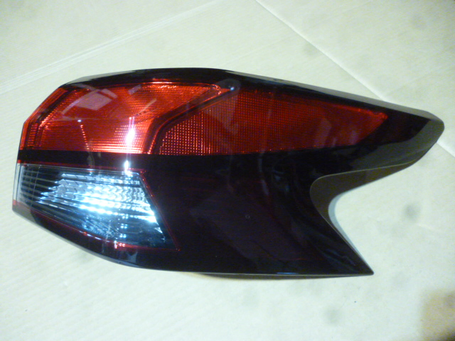 Faro trasero exterior der - Imagen principal