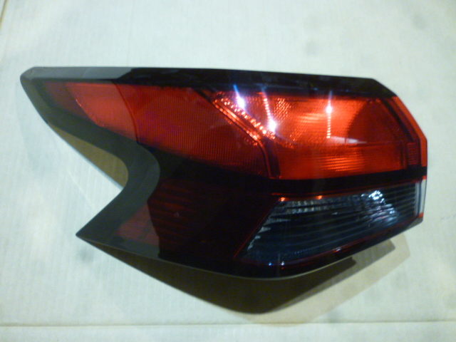 Faro trasero exterior izq - Imagen principal