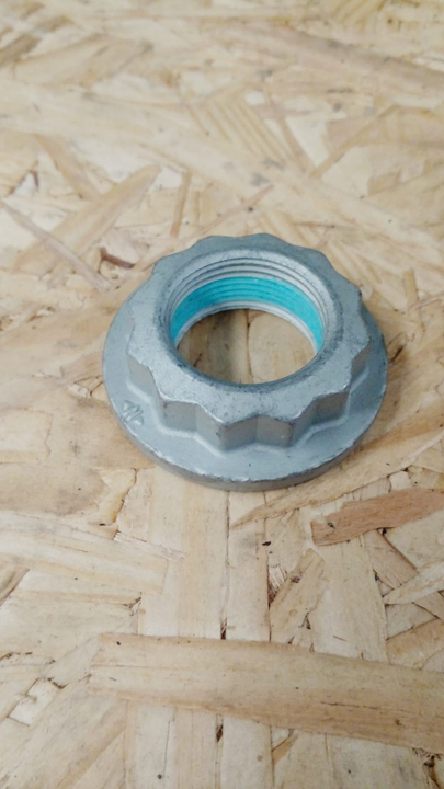 Tuerca salida - Imagen principal