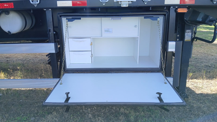 Semi con barandas 15250mm 8pinos 3e susp.neum ebs-balanza - Vista 4