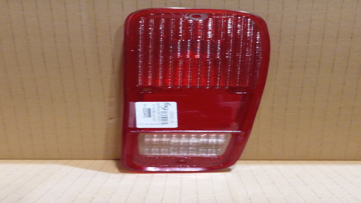 Acrilico trasero bicolor con ventana der - Imagen principal