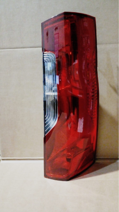 Faro trasero der - Imagen principal